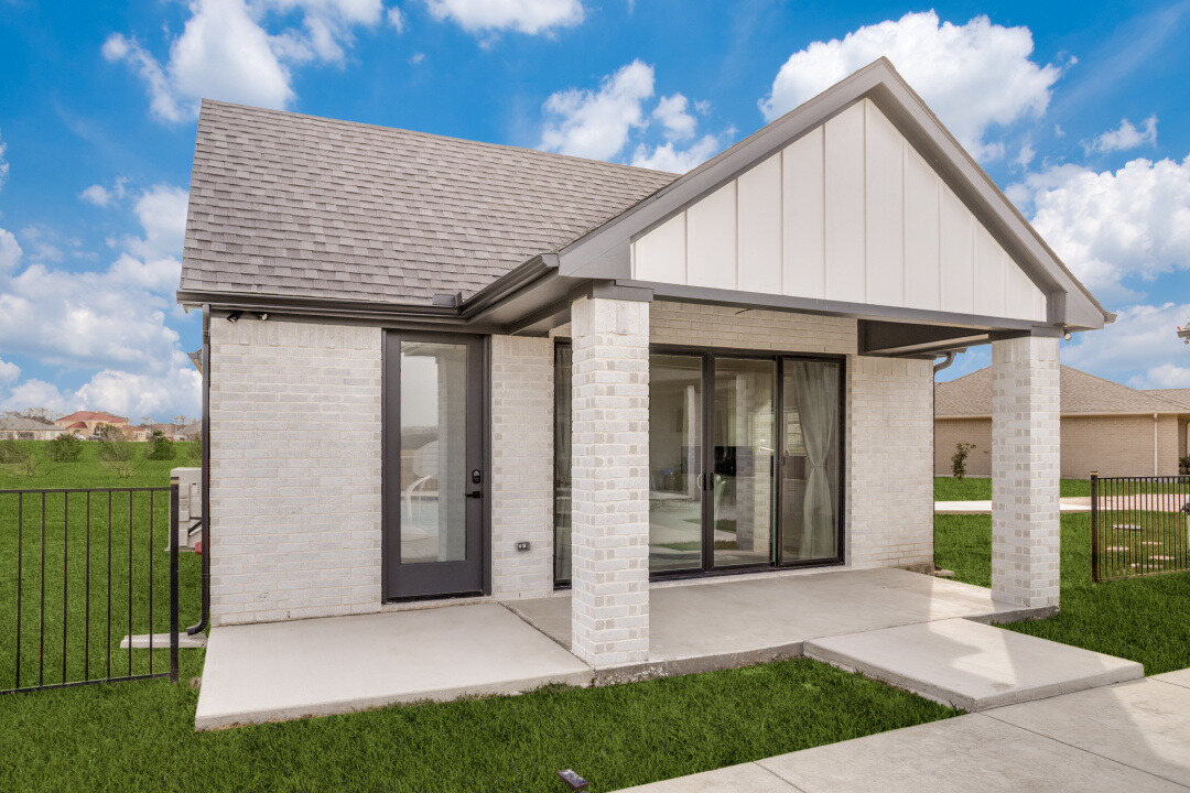 Front exterior view of custom-built ADU by Estate ADU in Grand Prairie, TX.